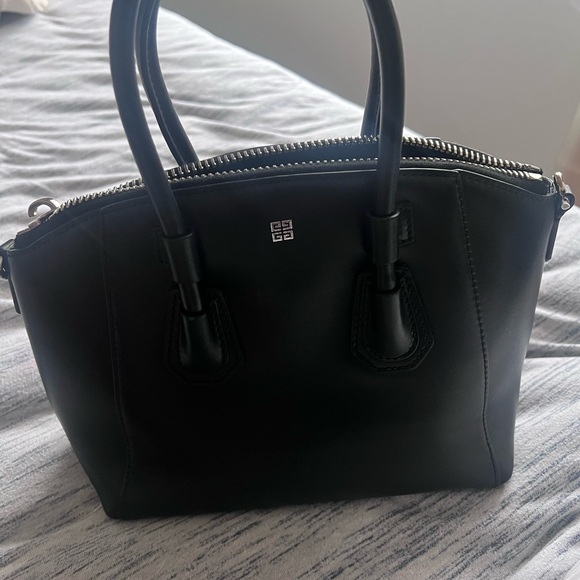 Black Accessory with Tag - Picture 3 of 7